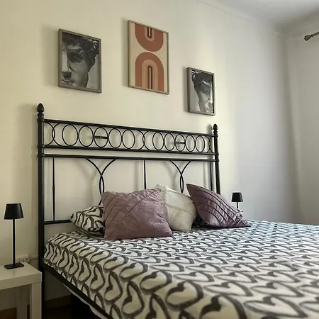 Aparthouse Torri Apartament